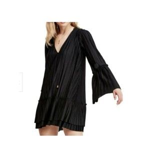 Free People Can’t Help It Black Mini Dress Women’s Size Medium ￼Flowy